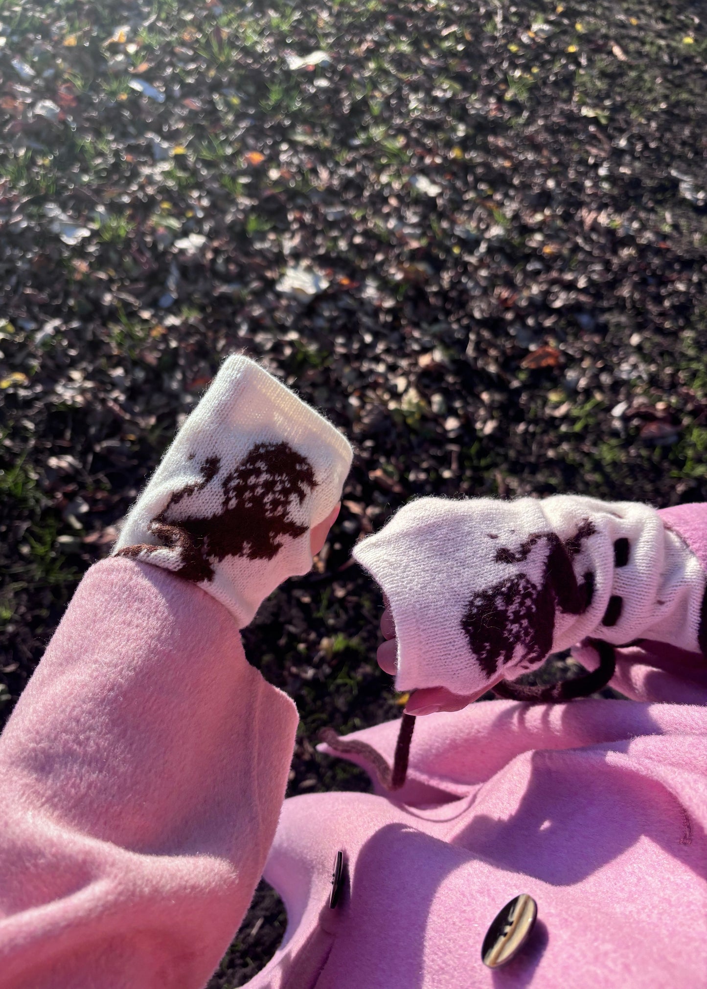 "Strength" Wrist Warmers – Lambswool & Cashmere Fingerless Gloves in Burgundy and Cream