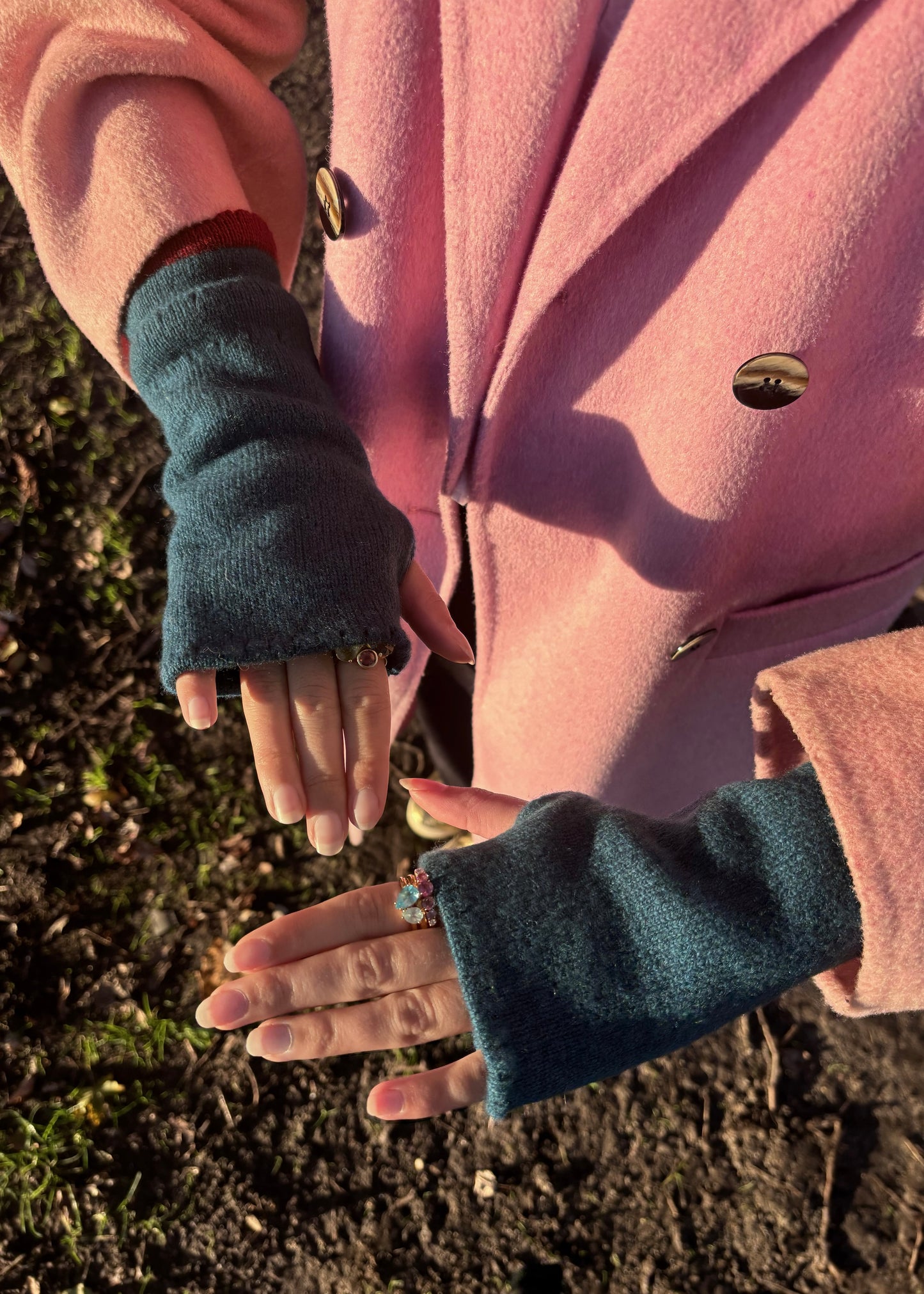 Handmade Cashmere Lambswool Knitted Wrist Warmers - Fingerless Gloves in Blue and Red