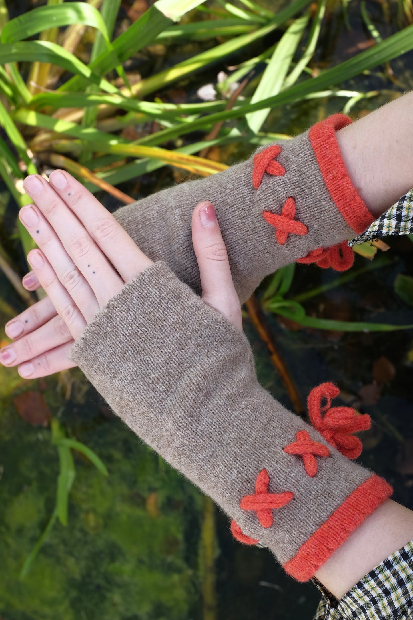 Cashmere Knitted Wrist Warmers in Orange and Tan